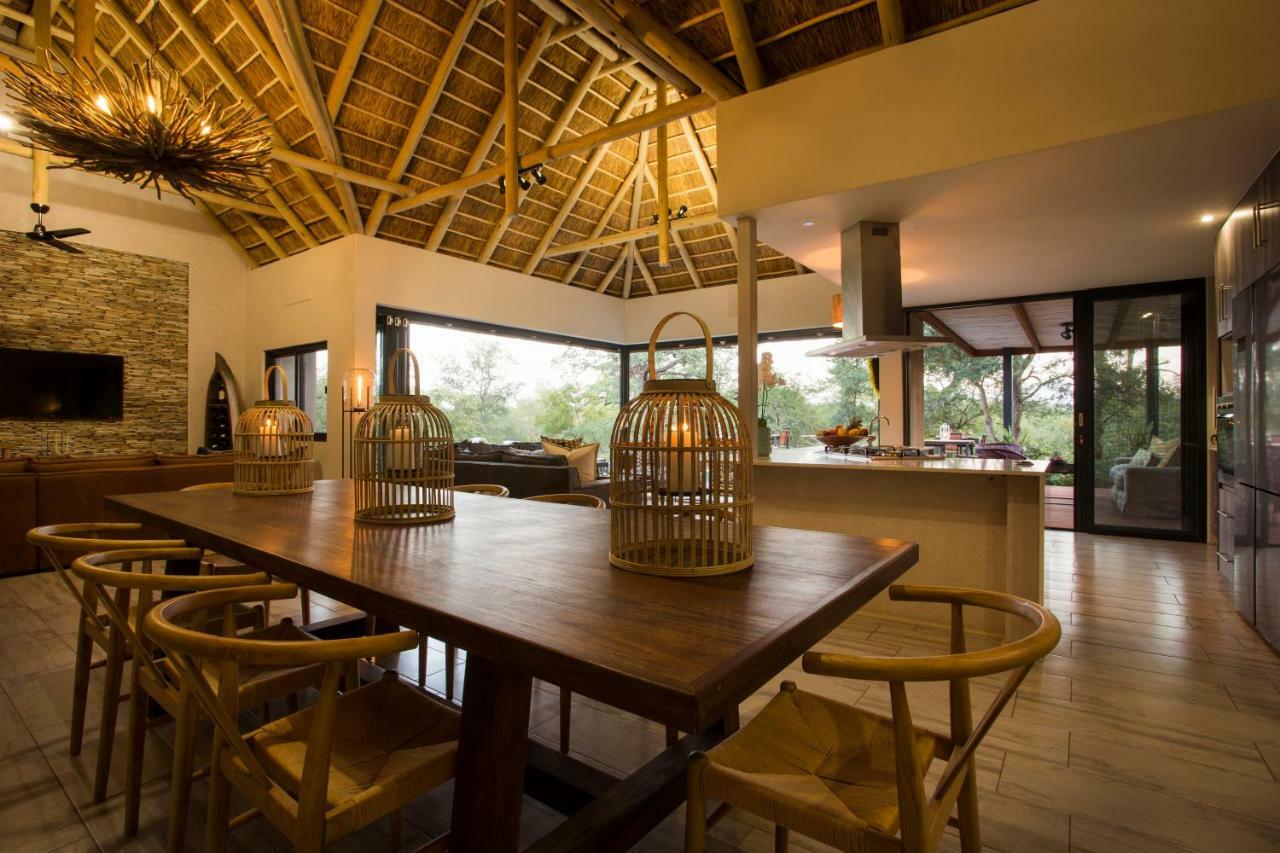 Moya Safari Villa Hoedspruit Exterior photo