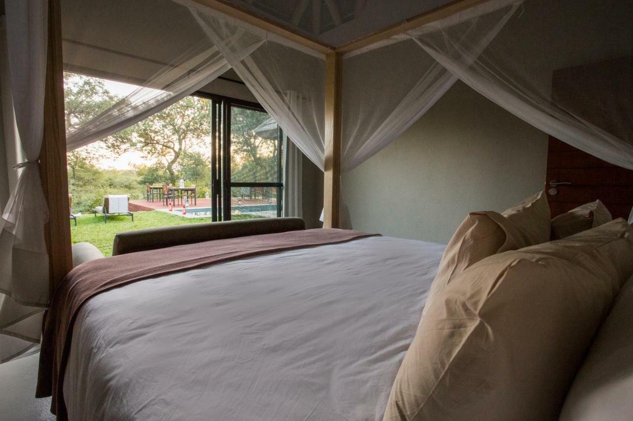 Moya Safari Villa Hoedspruit Exterior photo
